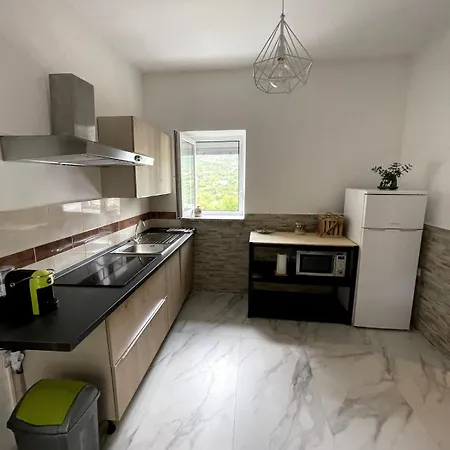 Large For Families & Friends 5 Bedrooms Near Bribir (Primorje-Gorski Kotar)