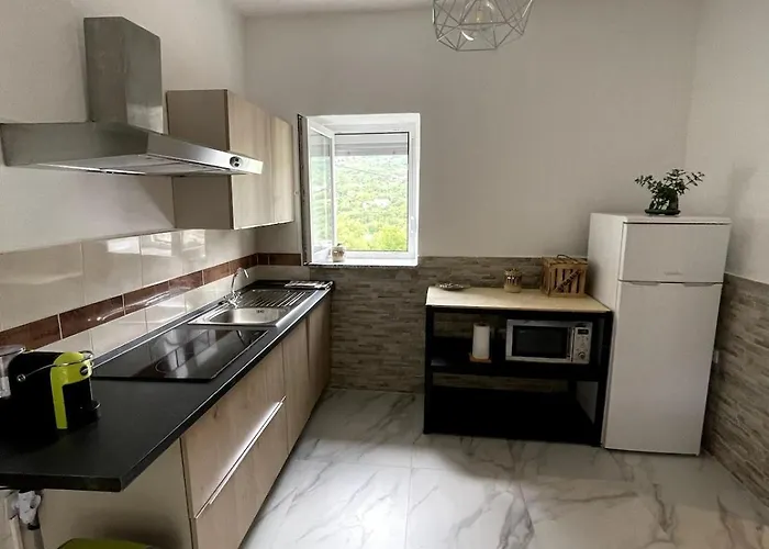 Large For Families & Friends 5 Bedrooms Near Bribir (Primorje-Gorski Kotar)