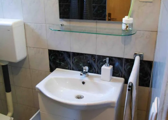 Large For Families & Friends 5 Bedrooms Near * Bribir (Primorje-Gorski Kotar)