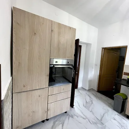 Nyaraló Large For Families & Friends 5 Bedrooms Near