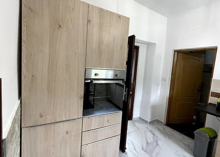 Semesterbostad Large For Families & Friends 5 Bedrooms Near