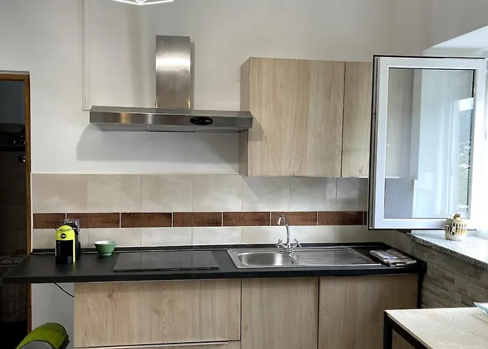 Semesterbostad Large For Families & Friends 5 Bedrooms Near