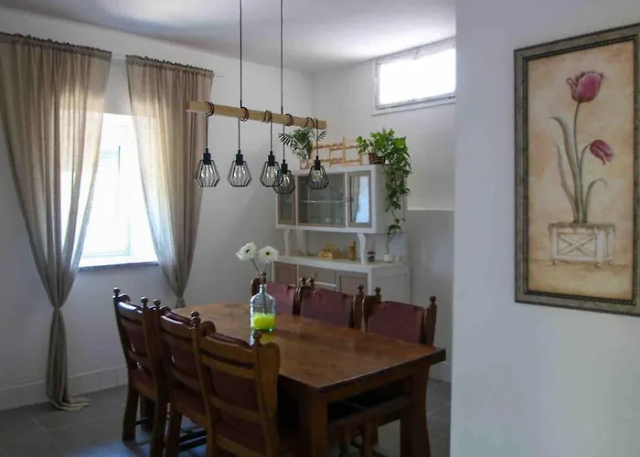 Large For Families & Friends 5 Bedrooms Near Semesterbostad *